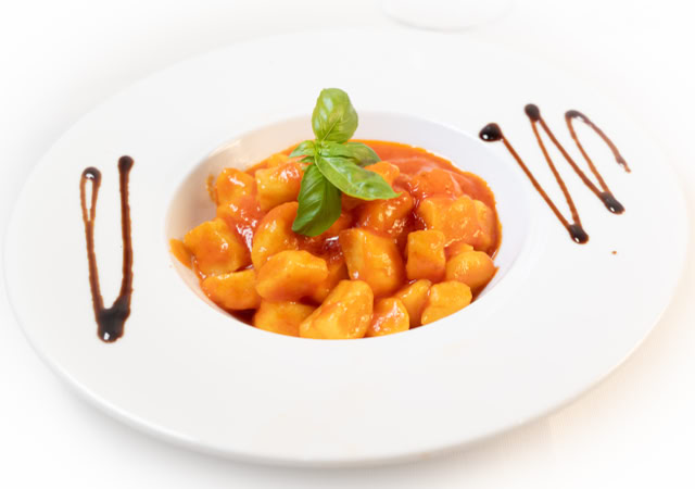 Gnocchi al pomodoro e basilico